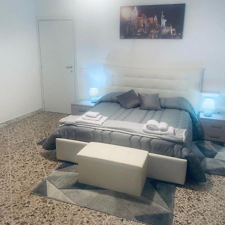 Le Stanze Di Sofia Bed & Breakfast Salerno Exterior foto